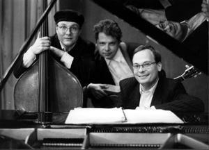 mit dem Jazz-Trio "TAKE NAT – The music of Nat King Cole" Foto: © Sophie Hausdorf, Recklinghausen